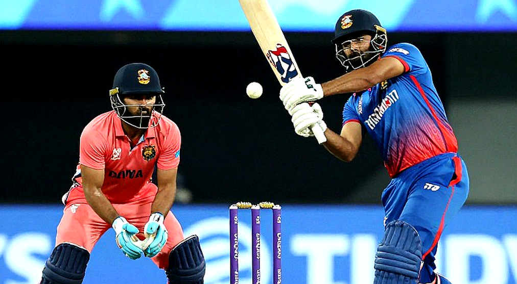 সুইং বেড়েছে, উইকেট বাড়েনি: ওয়ানডের নতুন বল-নিয়ম বাংলাদেশের আসল দুর্বলতাটা দেখিয়ে দিল