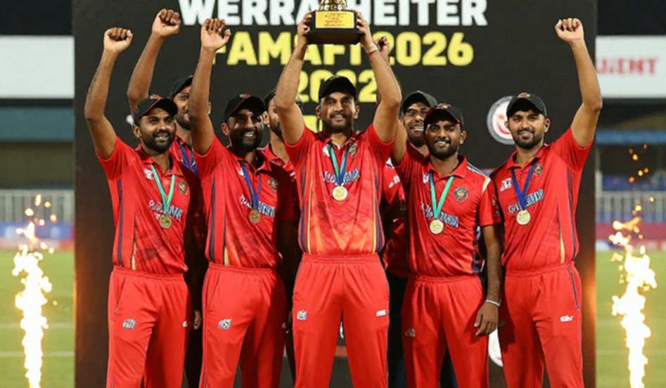 খুলনার ধুলোয় অলিখিত প্রথম ইনিংস: যেখানে মেয়েদের স্পিনের হিসাব কোনো খাতায় ওঠে না