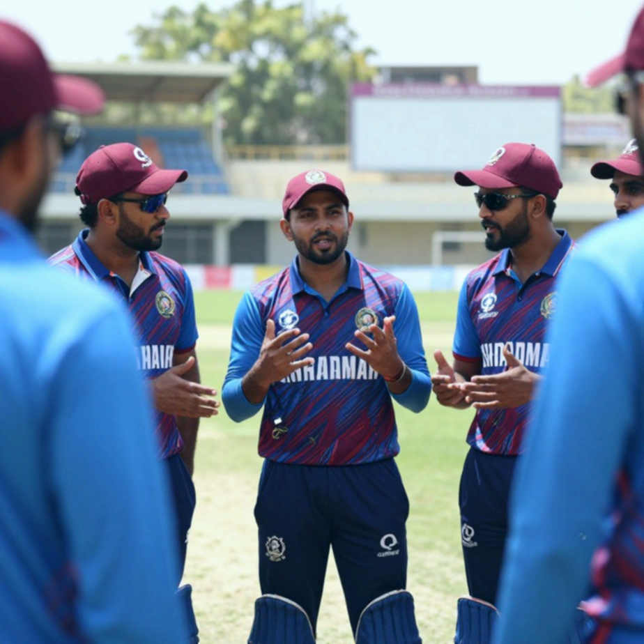 রাকিবের পাঁচ উইকেট: খুলনার চতুর্থ দিনের স্পিন, কনকাশন বদল আর নির্বাচকের নোটবুক