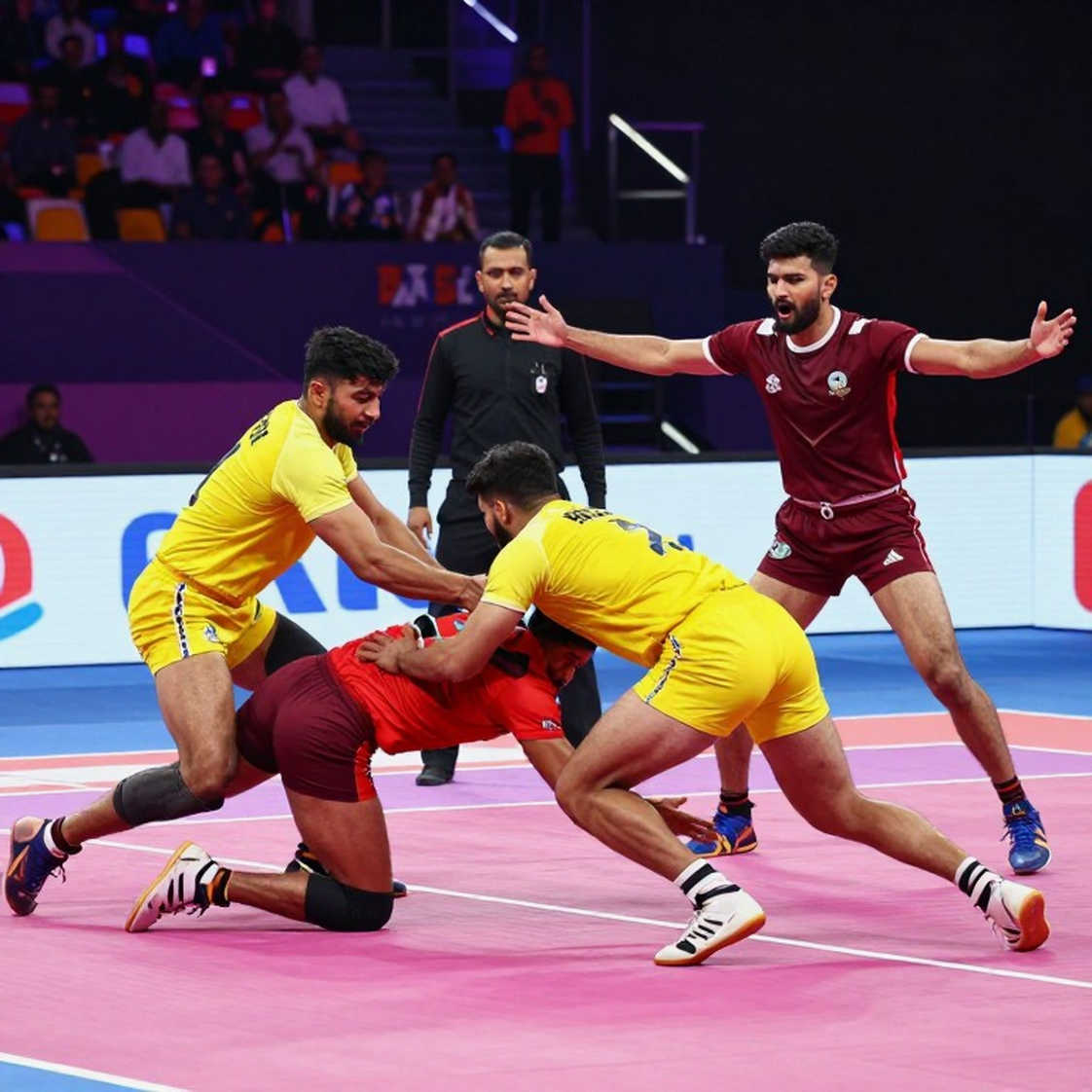 আমদাবাদ ২০২৬: একটি লোগো, একটি ফাঁকা মাঠ, আর খাতার বাইরের হিসাব