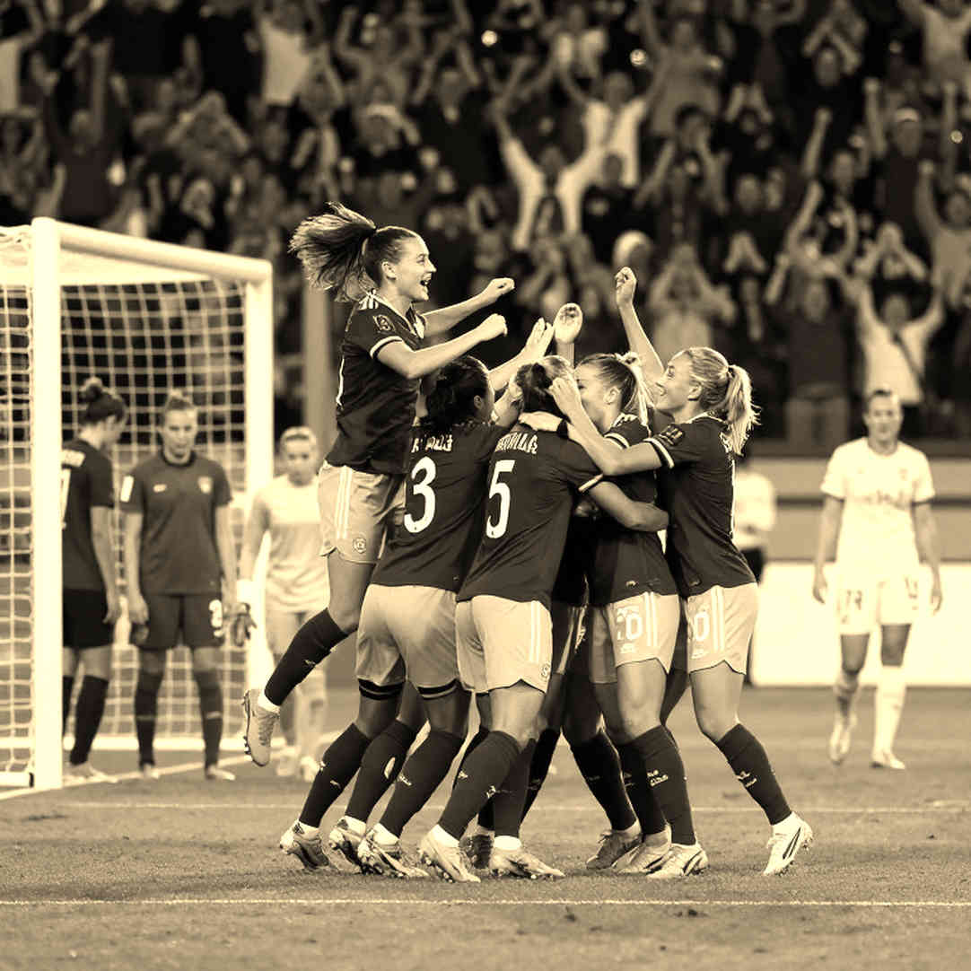 The Empty Data Point: A Verifiability Lesson from Football Analysis to Blockchain The Empty Data Point: A Verifiability Lesson from Football Analysis to Blockchain