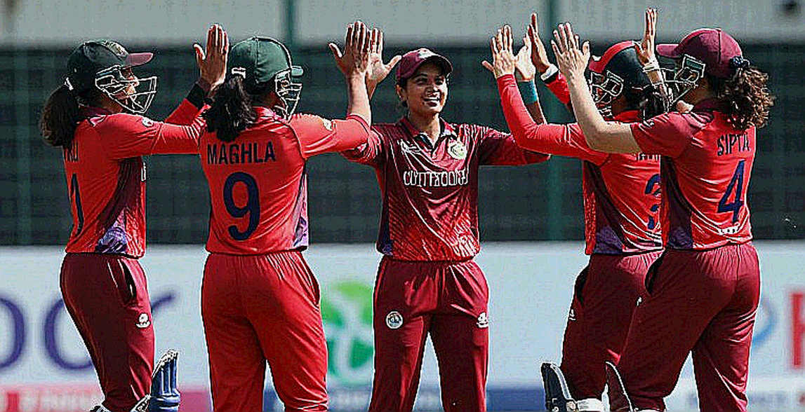 ওয়ার্নারের ওপরে চাপ, একাদশে বদল: জিম্বাবুয়ের বিরুদ্ধে সিরিজ শুরুর আগে অস্ট্রেলিয়ার সিদ্ধান্তের ভেতরের হিসাব